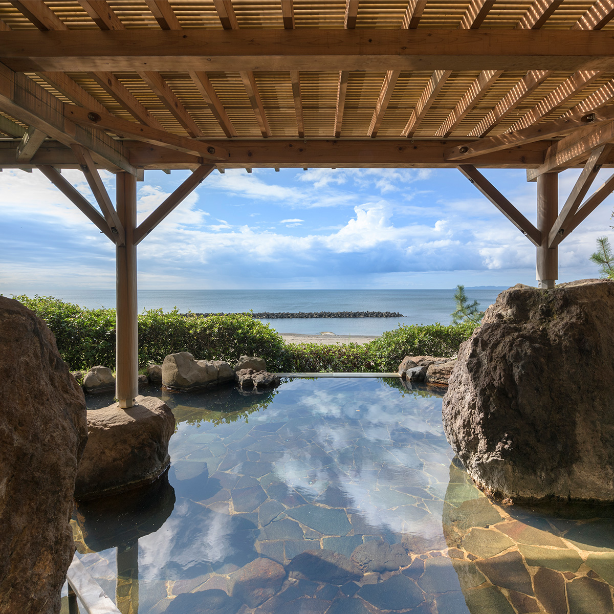 9,000円クーポン券（大観荘せなみの湯）TOC002