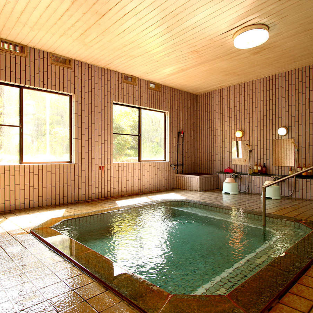 高台の宿　寿荘