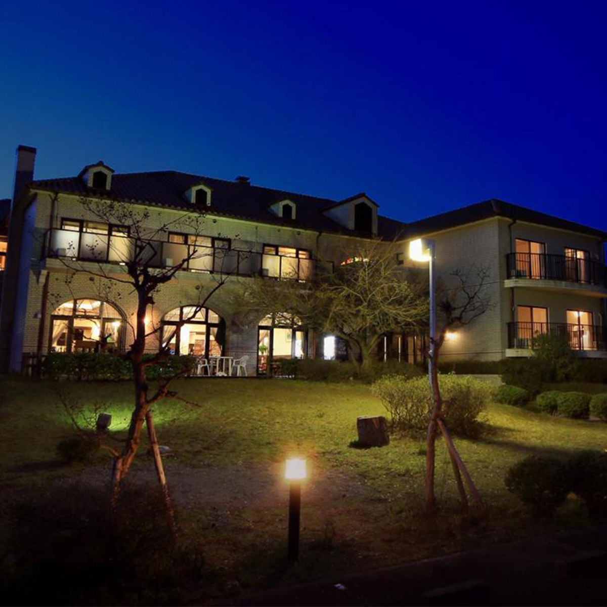 ルポゼ・マキノ