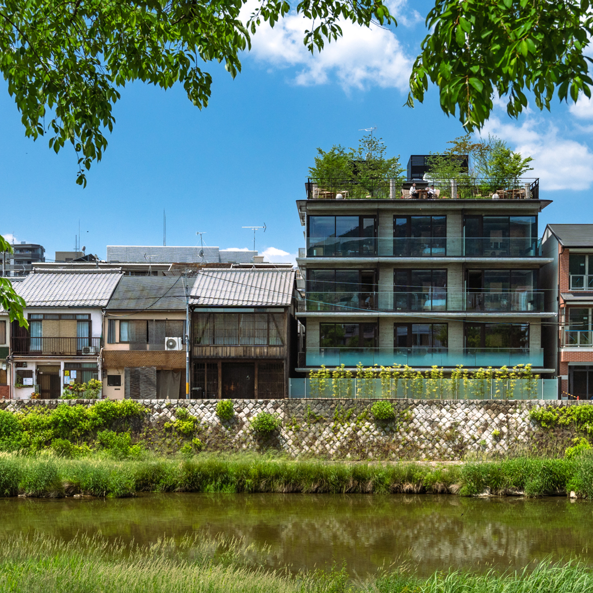 GENJI KYOTO (源氏京都)