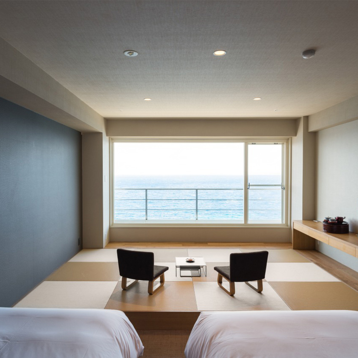 120,000円クーポン券（ＳＨＩＲＡＨＡＭＡ　ＫＥＹＴＥＲＲＡＣＥ　ホテルシーモア）