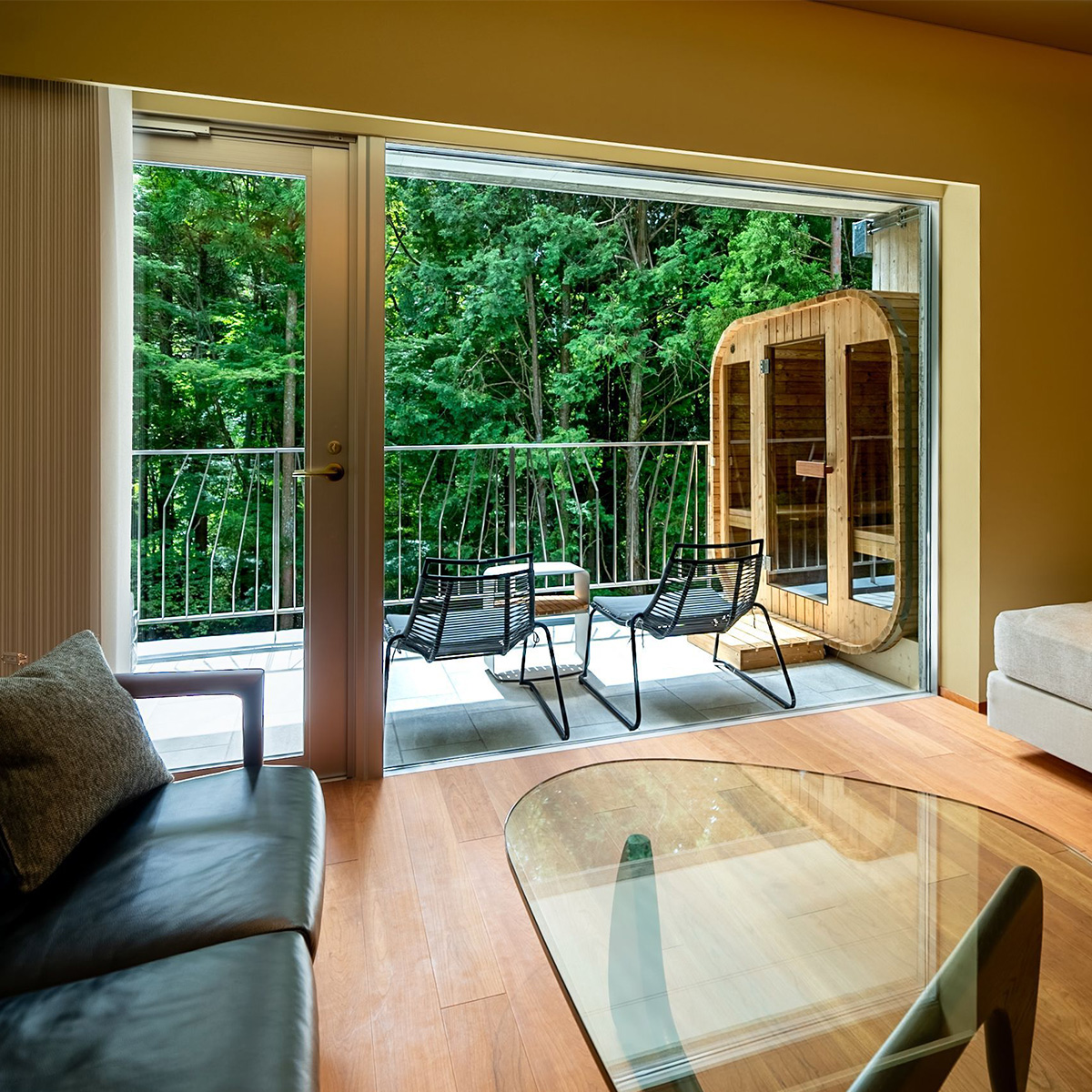 ｆｏｒｅｓｔ　ｉｎｎ　ＢＯＲＮ